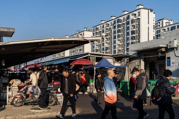 China’s Housing Market under Strain as Prices Fluctuate