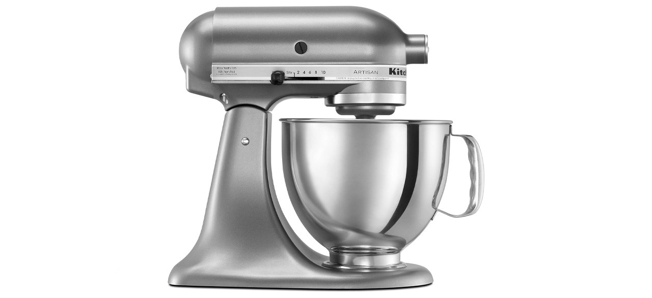Baking Myths Debunked: Loud Noises Don’t Flatten Cakes