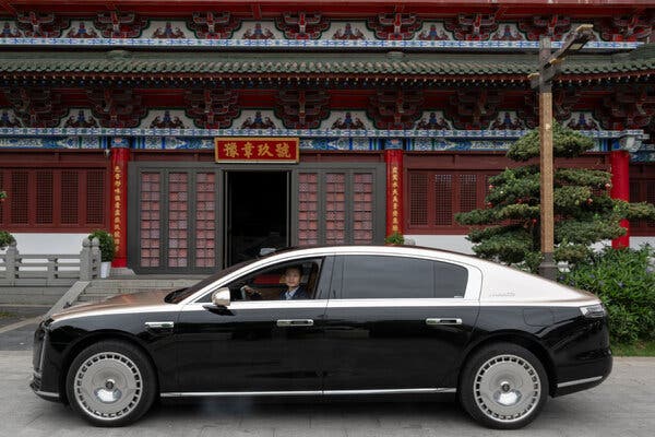 Shift Toward Domestic Luxury Brands as China’s Economy Slows