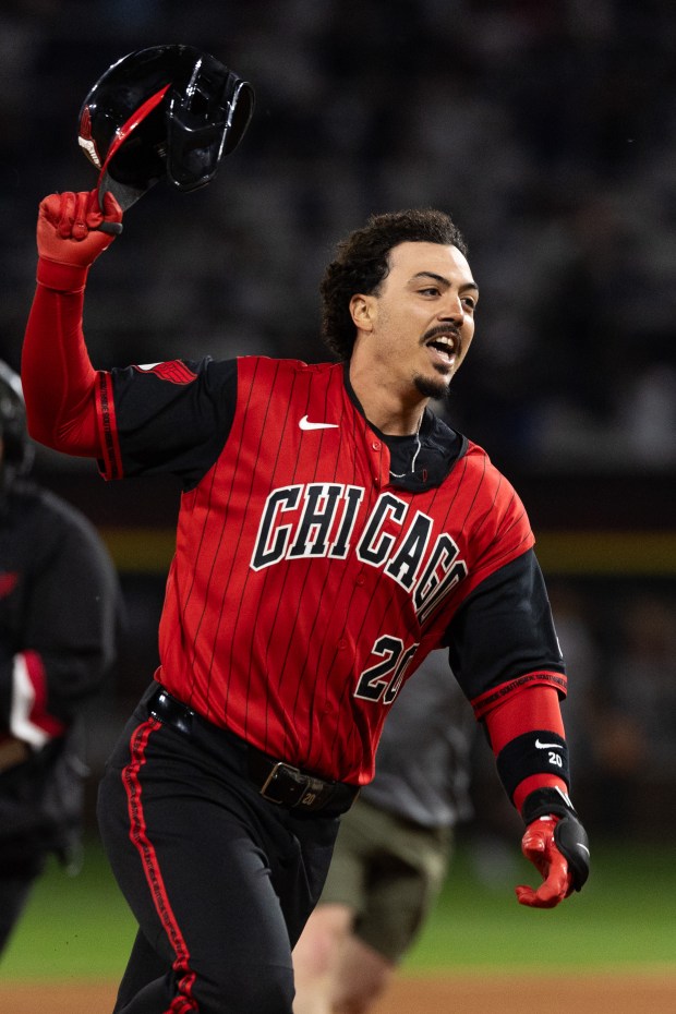 Chicago White Sox Triumph in Extra-Inning Win Against Detroit Tigers