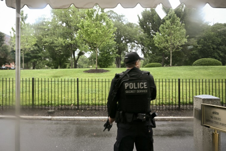Shooting Near White House Leads to Brief Lockdown