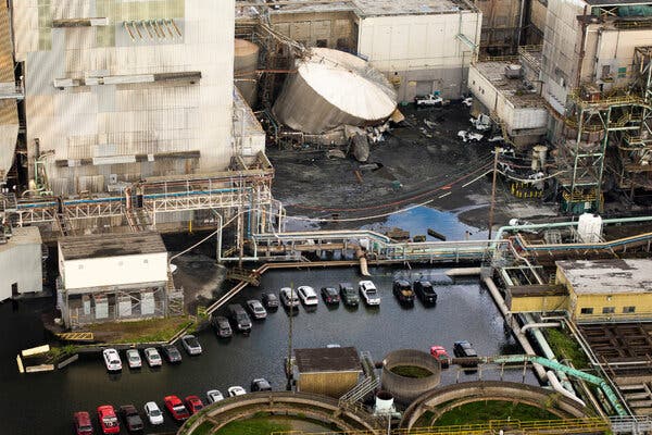 Washington State Paper Mill Explosion: Search and Recovery Efforts