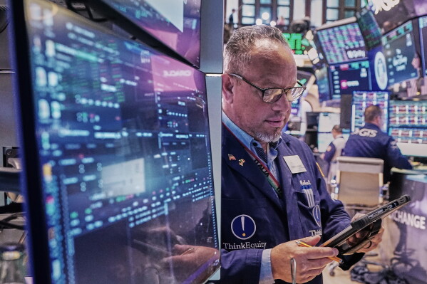 Wall Street Extends Winning Streak Amid Economic Concerns