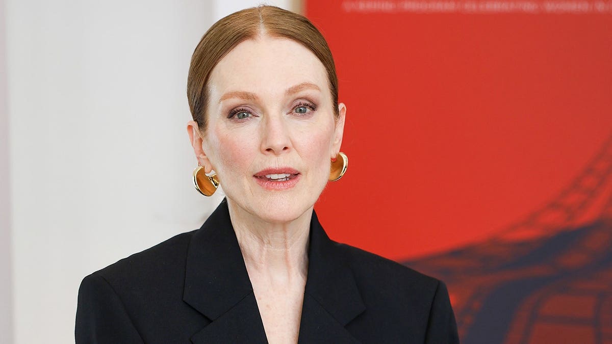 Julianne Moore Rebukes Violent Films, Faces Online Criticism