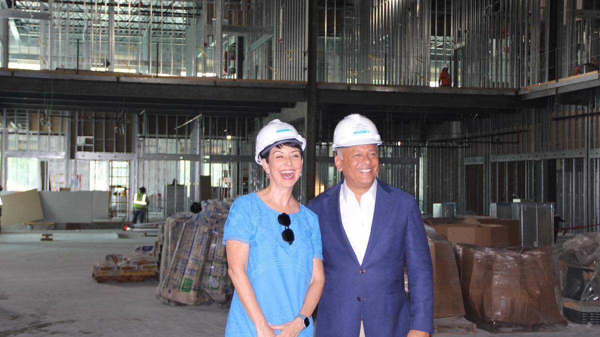 WSVN-7 News Anchors Explore New Miramar Offices