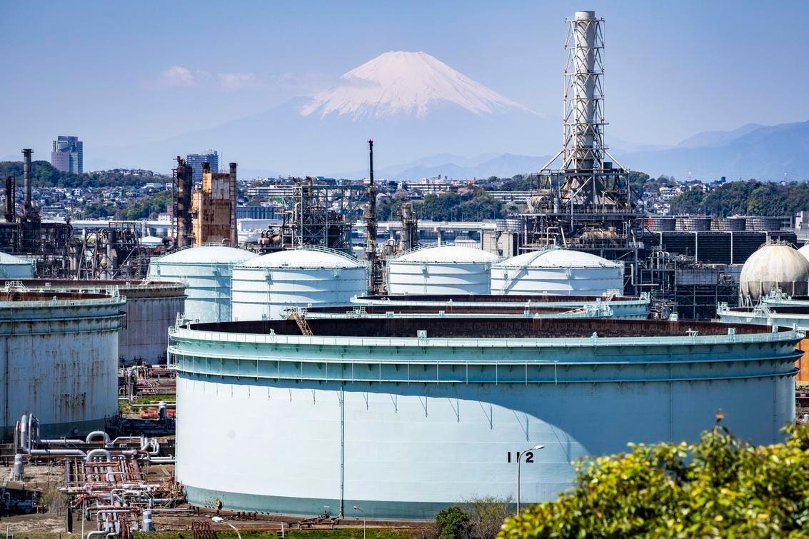 Oil Prices Fall as U.S.-Iran Talks Progress
