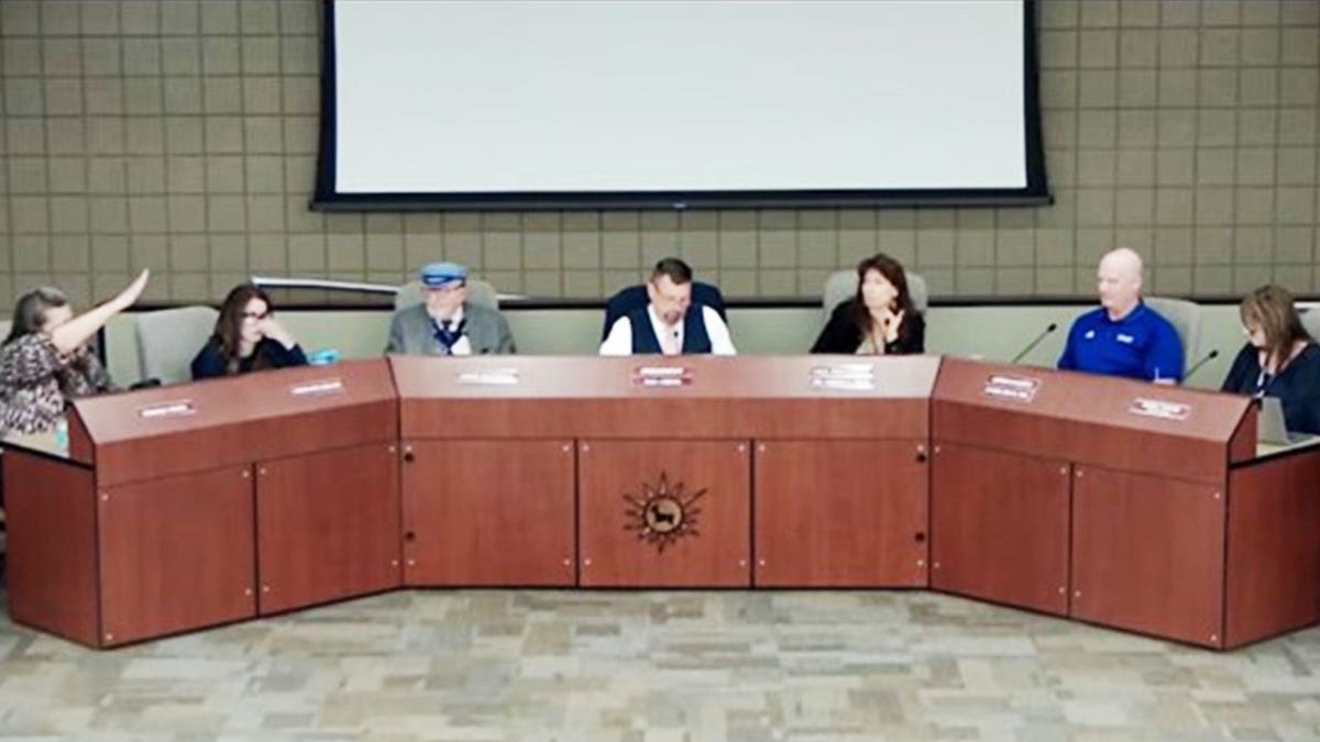 Arizona School Board Member Faces Resignation Calls Over Controversial Gesture