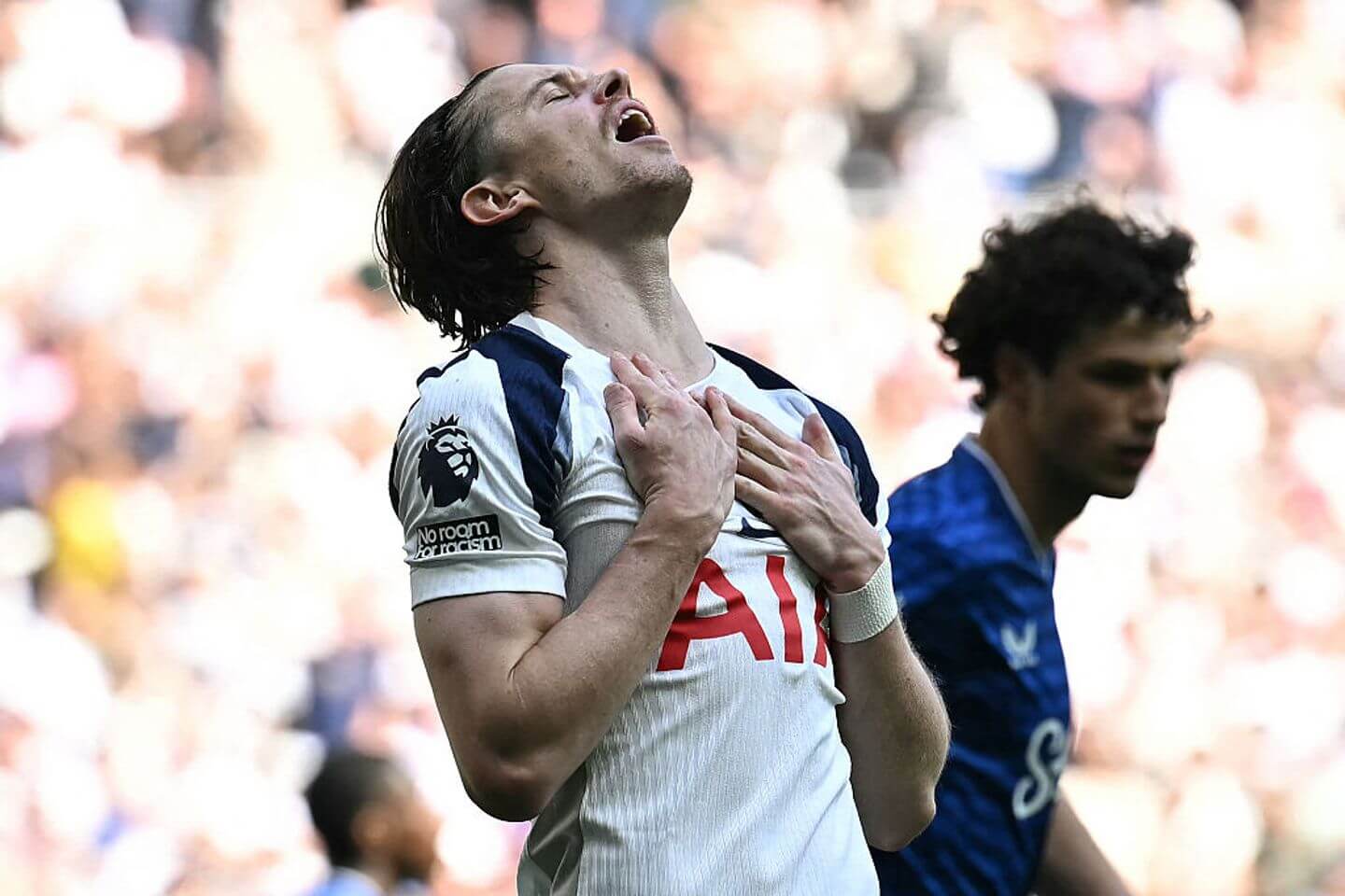 Premier League Final Day: Tottenham’s Fight to Avoid Relegation