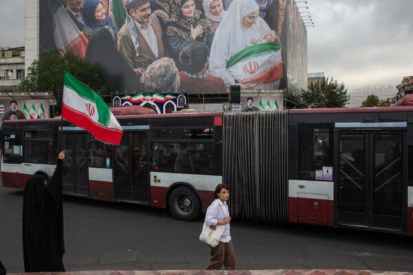 Internet Access in Iran Begins to Return