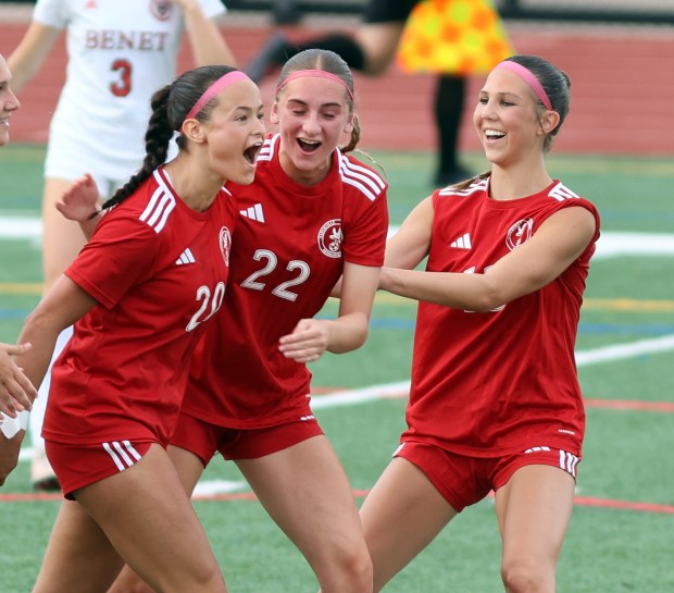 Tilton’s Defensive Shift Boosts Naperville Central in Championship