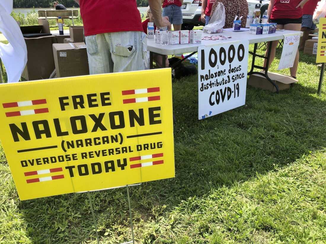 Naloxone Use Contributes to Decline in U.S. Overdose Deaths