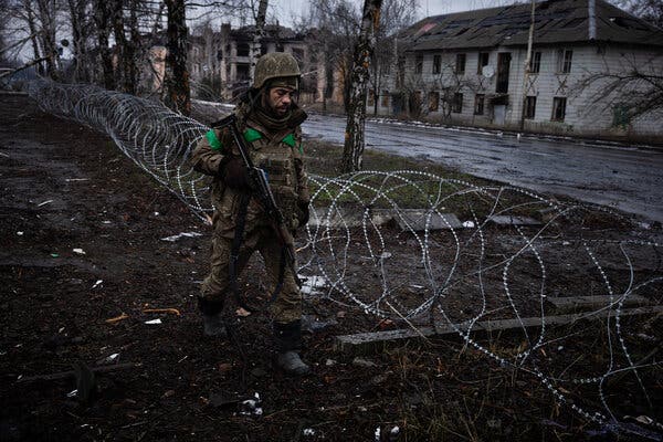 Russia Faces Challenges in Eastern Ukraine