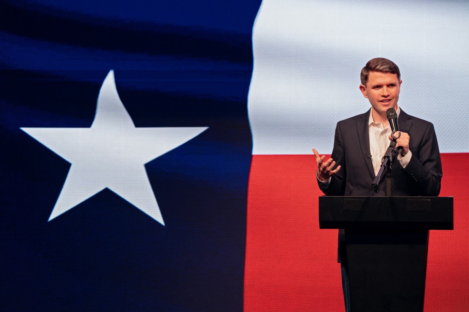 Talarico Leads Paxton in Texas Senate Race