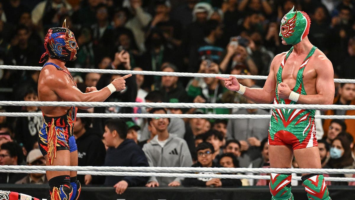 El Grande Americano Triumphs in Mask vs. Mask Match