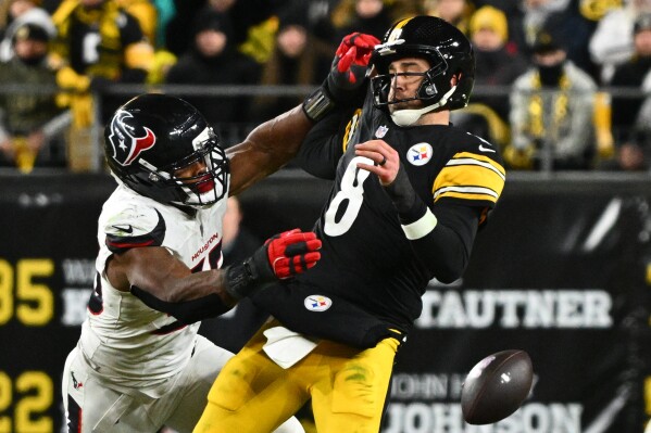 Aaron Rodgers Prepares for Final NFL Season with Pittsburgh Steelers