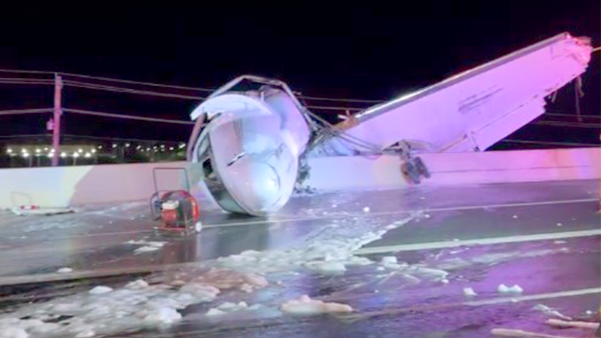Business Jet Crash on Texas Highway