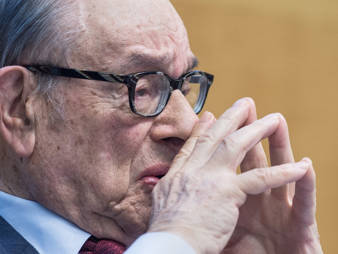 Remembering Alan Greenspan: From Economic Boom to Financial Crisis