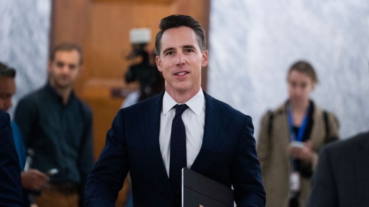 Senator Hawley Proposes Legislation to Address Rural Healthcare Crisis