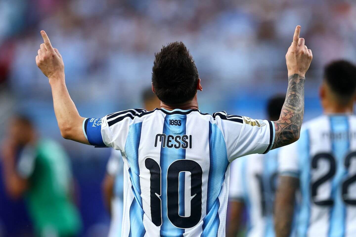 Argentina Takes the Lead Against Algeria with Messi’s Stunning Goal