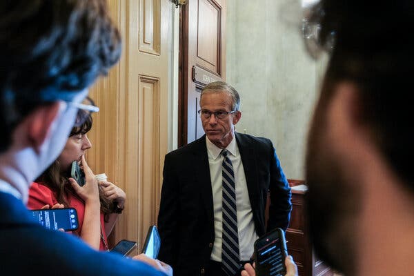 Lawmakers Await Details on U.S.-Iran Agreement