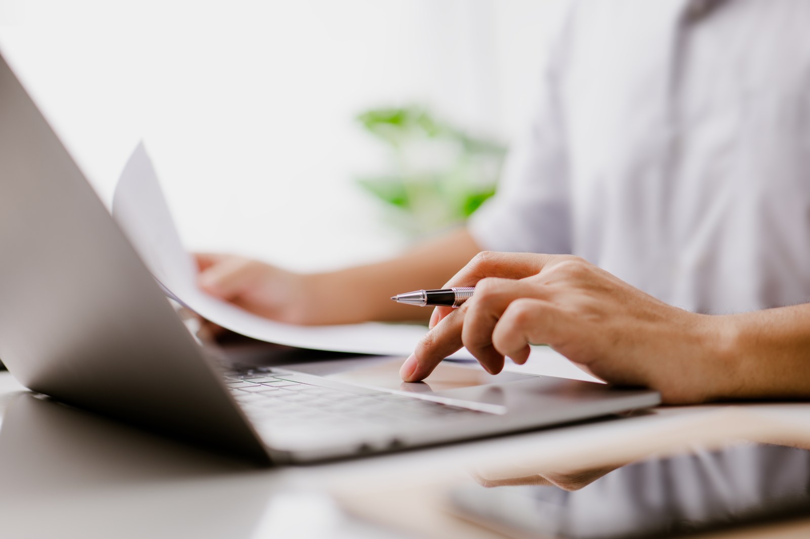 Understanding Ghost Job Listings in Today’s Market