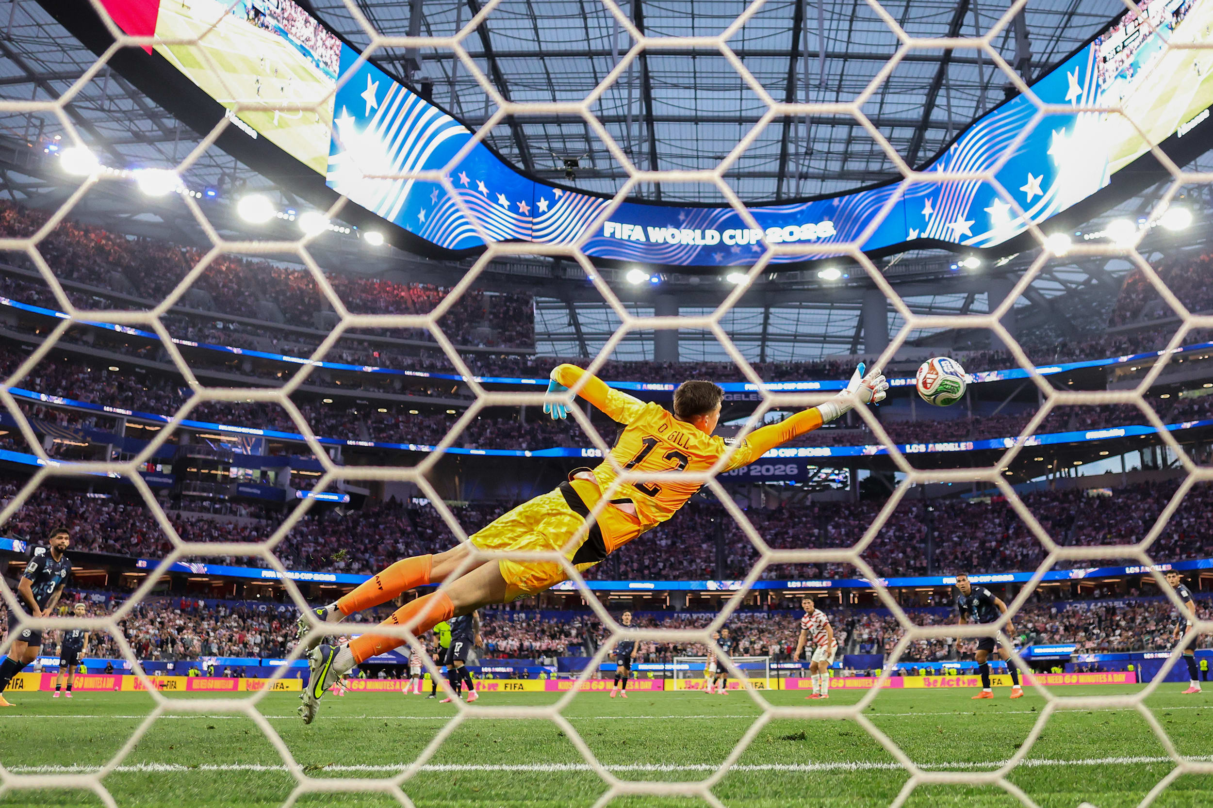 US Men’s Soccer Team Dominates Paraguay in World Cup Opener