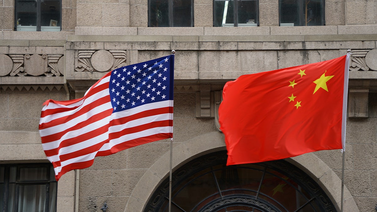 American Agrees to Working for Chinese Intelligence