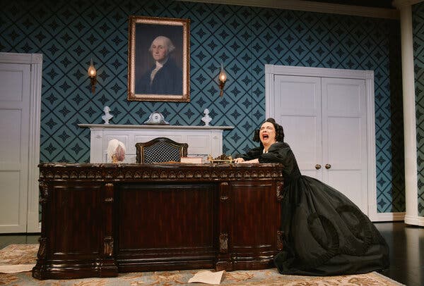 Maya Rudolph’s Broadway Debut in ‘Oh, Mary!’
