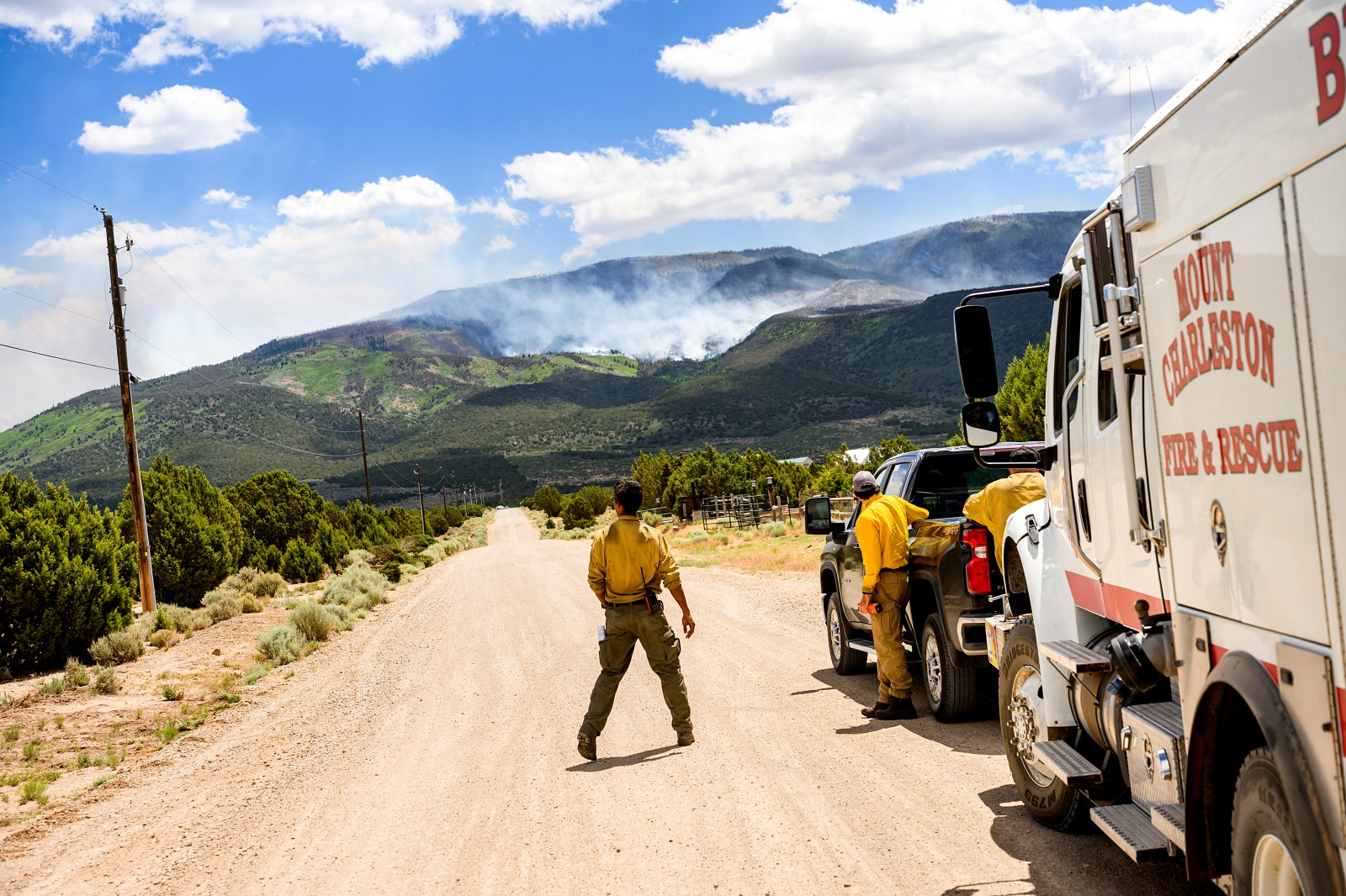 Firefighters Lost as Western Wildfires Rage