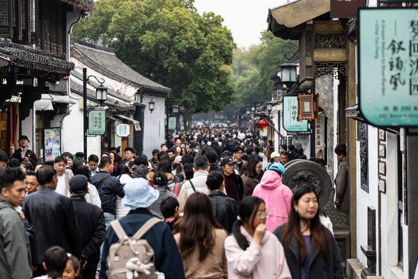 China’s Retail Sales Decline Highlights Economic Challenges