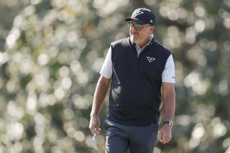 Phil Mickelson Leaves Southern California Golf Club Amid Allegations
