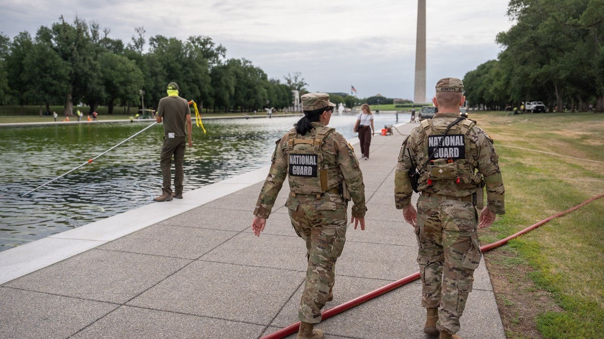 Vandalism and Algae Issues Plague Lincoln Memorial Reflecting Pool After Renovation