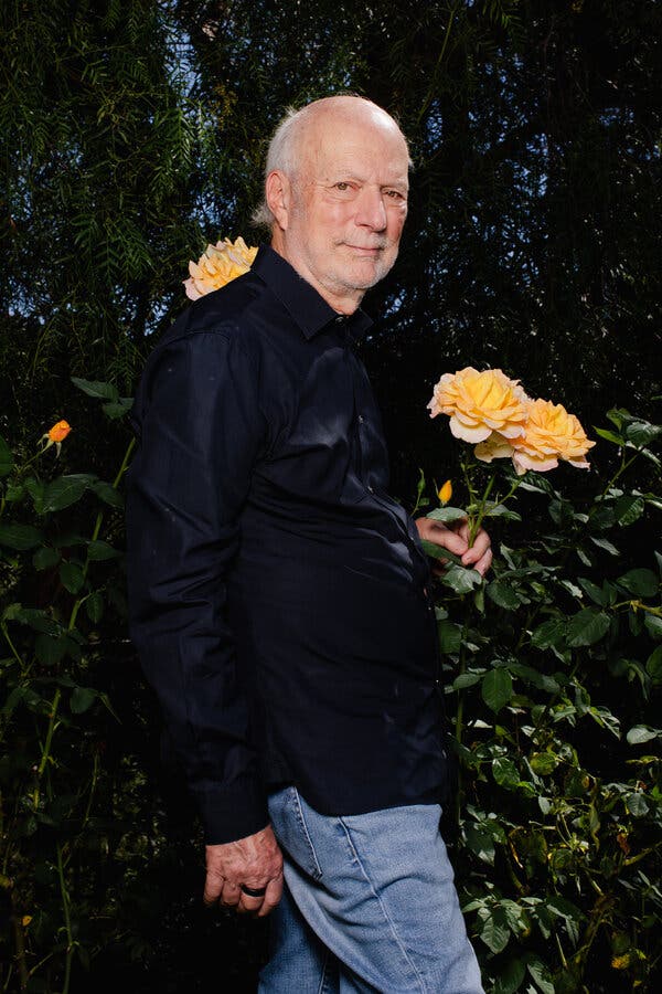 James Burrows: Pioneering Sitcom Director Passes at 85