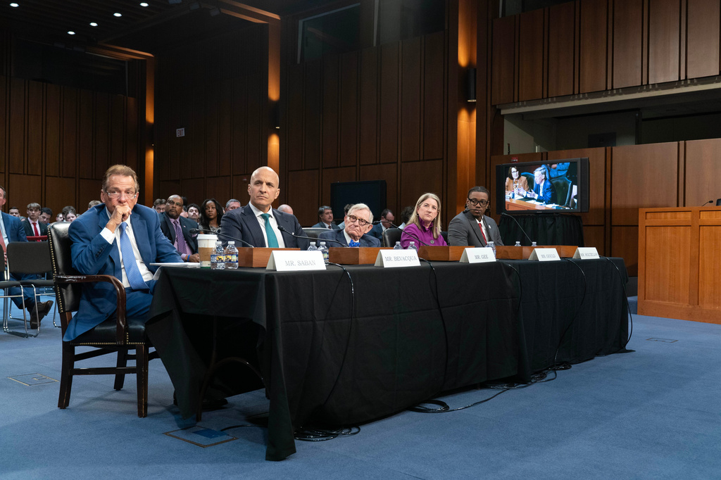 Senate Hearing Examines College Sports Revenue Proposal