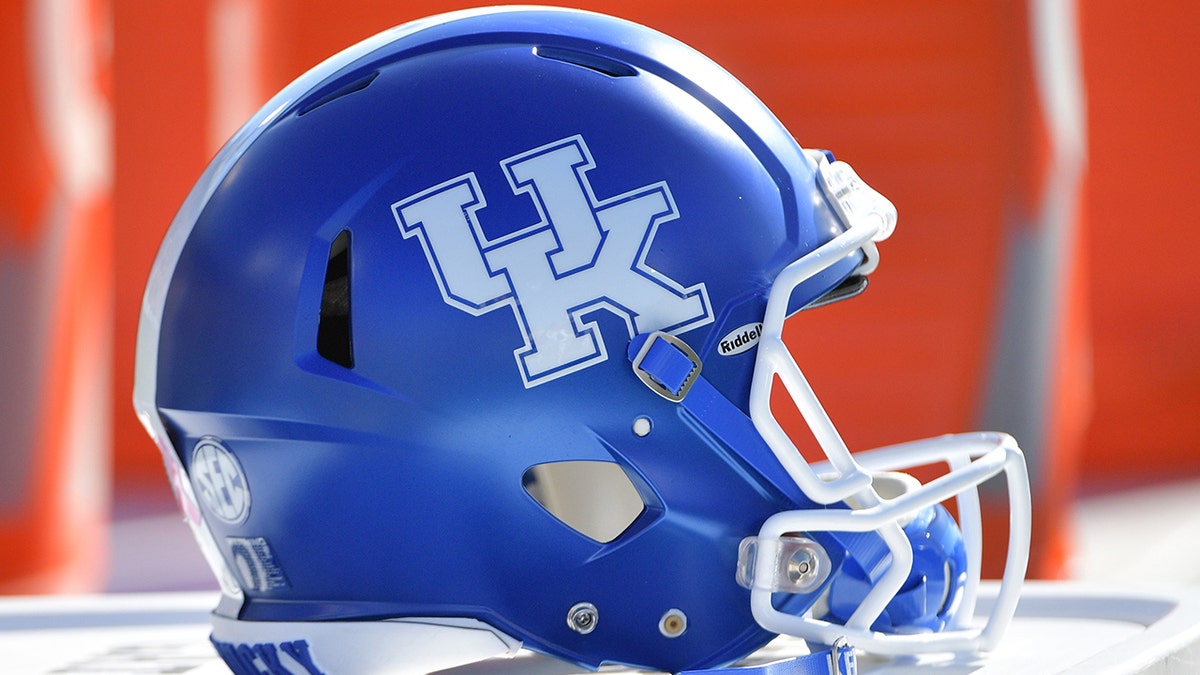 Kentucky Wildcats Defensive Lineman Nic Smith Passes Away at 20