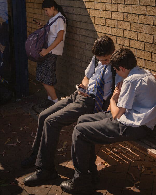 Challenges of Australia’s Under-16 Social Media Ban