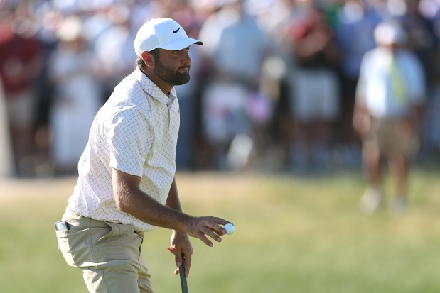 Wyndham Clark Leads the U.S. Open with Solid Performance