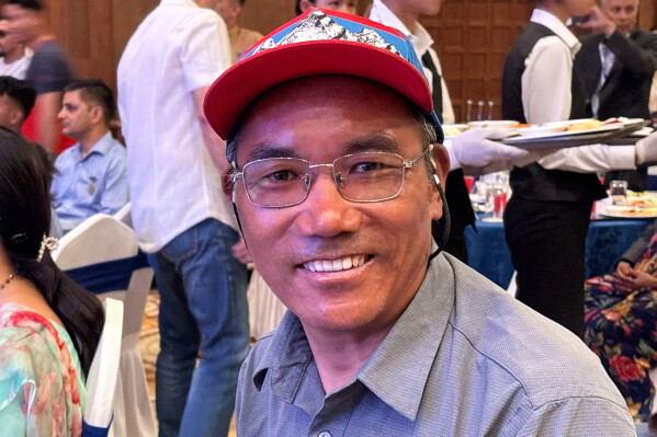 Miraculous Survival of Sherpa Guide on Mount Everest