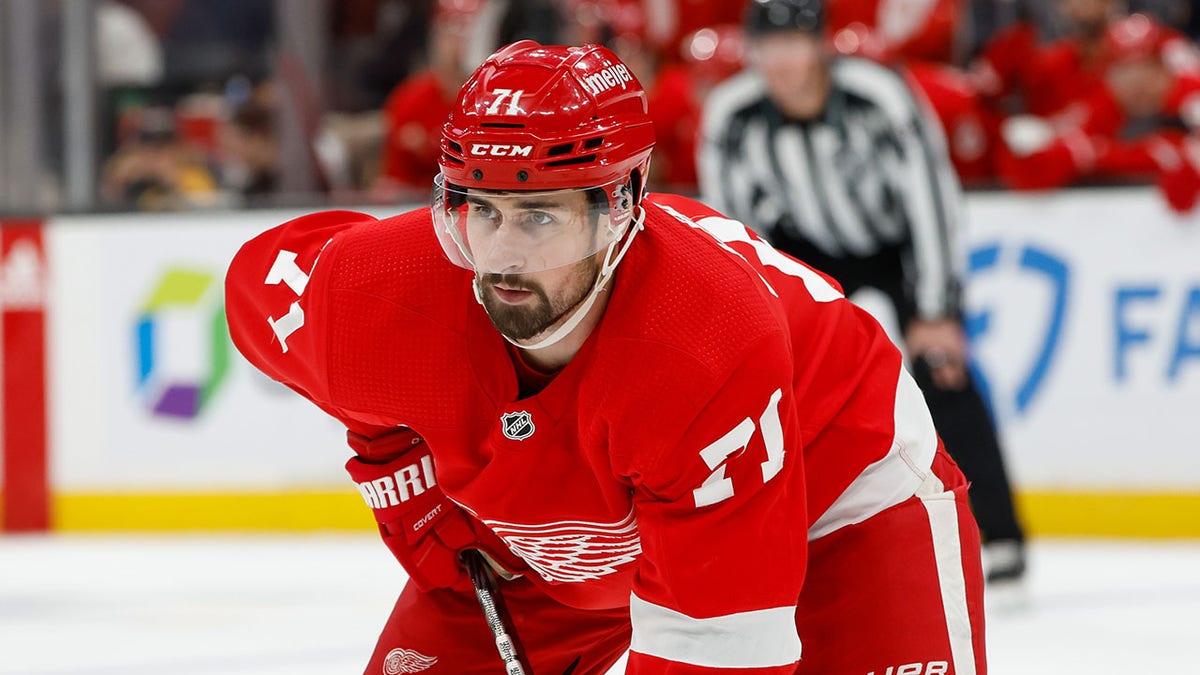 Detroit Red Wings’ Dylan Larkin Requests Trade Amid Team Struggles