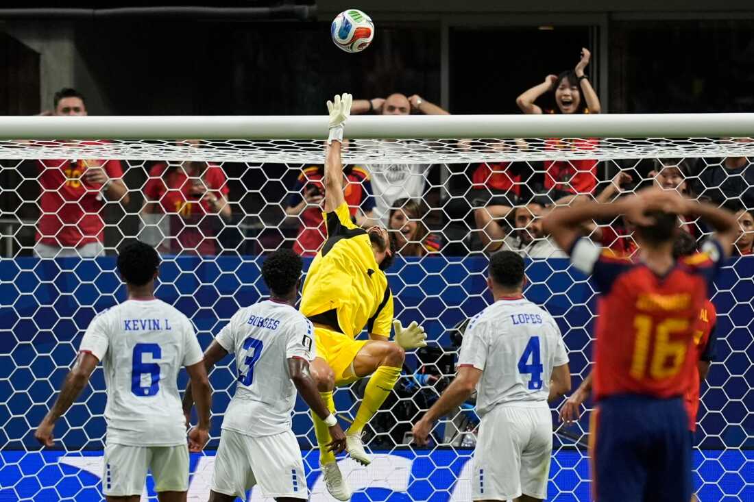 Cape Verde’s Vozinha Shines in World Cup Debut