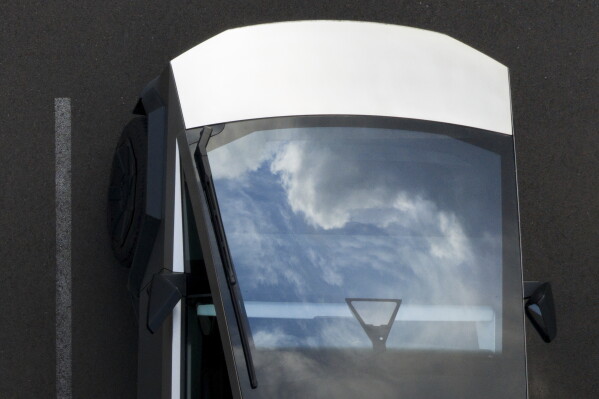 Ford Recalls 420,000 Vehicles Over Seat Belt and Suspension Issues