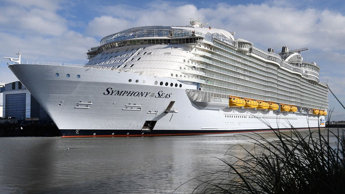 Low-Carb Cruises: A Unique Approach to Healthy Living at Sea