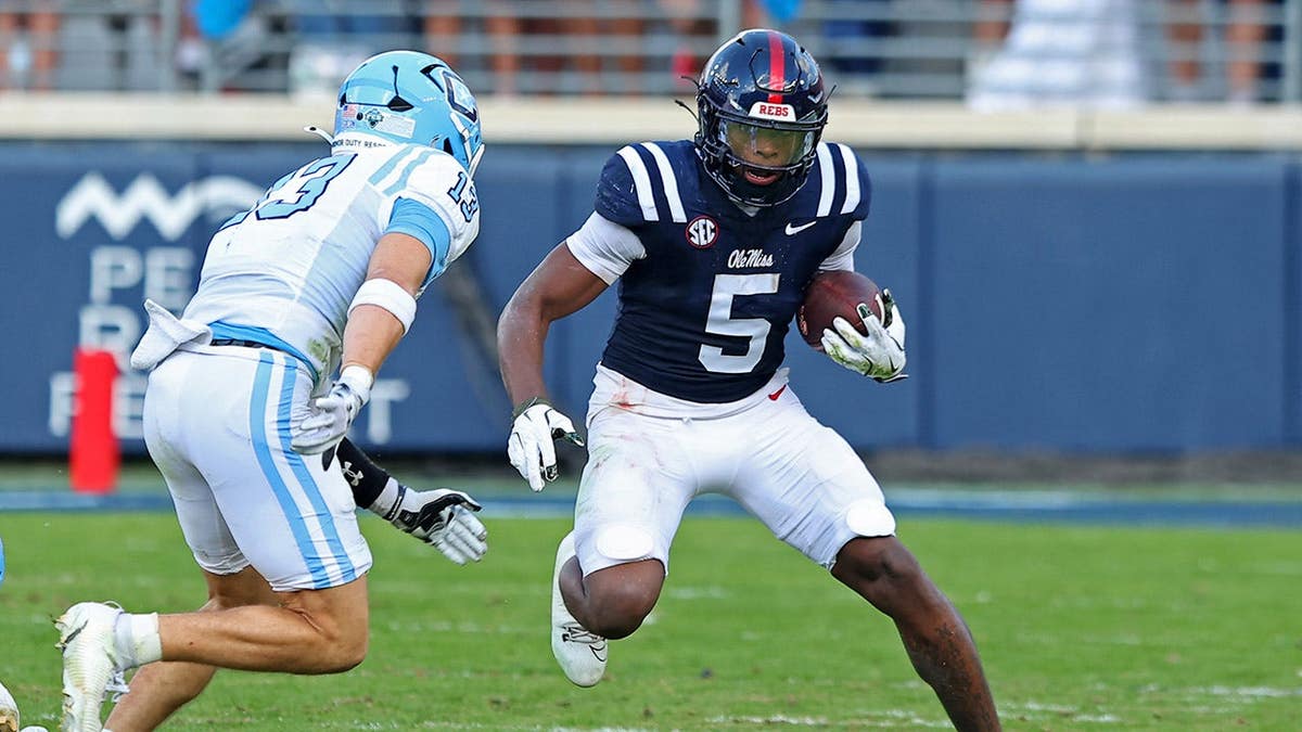 Kewan Lacy Focuses on Future Success with Ole Miss