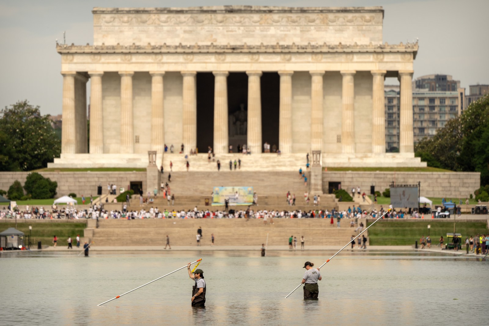 Controversy Surrounding Lincoln Memorial Reflecting Pool Renovation
