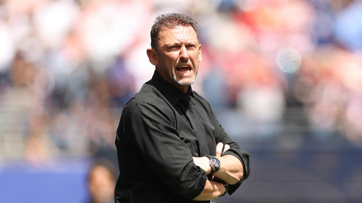 Australia Coach Tony Popovic Criticizes Referee After Loss to U.S.