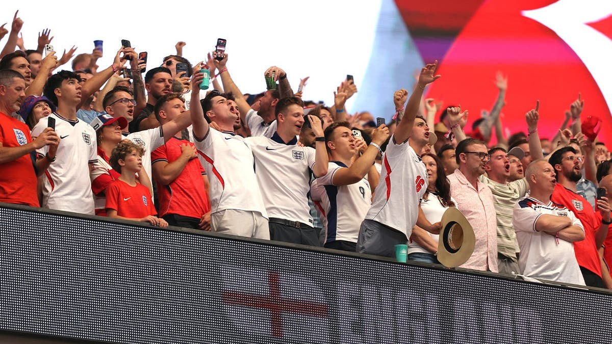 Scottish and English Soccer Fans Marvel at American Hospitality and Experiences