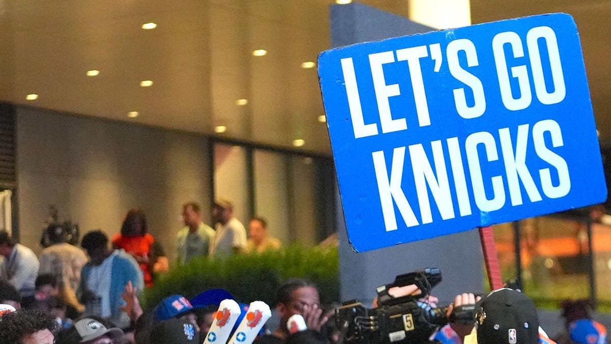 Knicks Fans Celebrate NBA Finals Progress