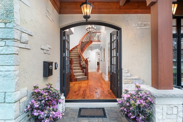 Luxury Home for Sale in Naperville’s East Highlands Subdivision