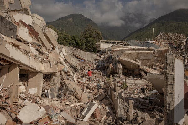 Concerns Rise Over Waterborne Diseases in Venezuela Post-Earthquake