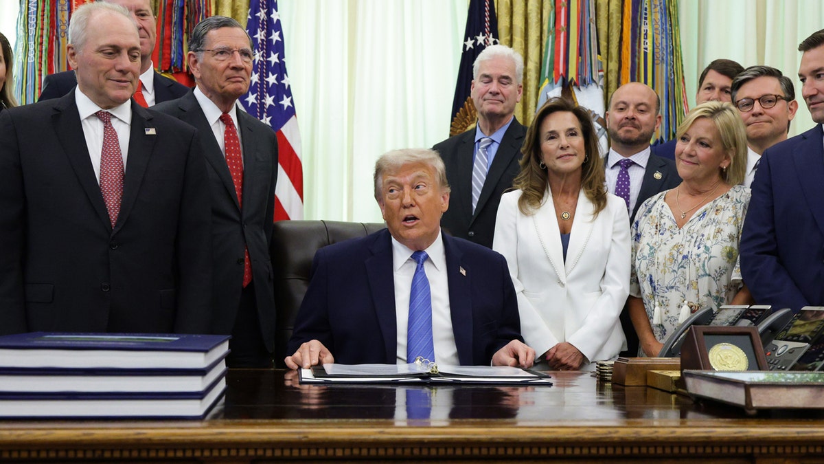 Trump Signs $70 Billion Homeland Security Bill